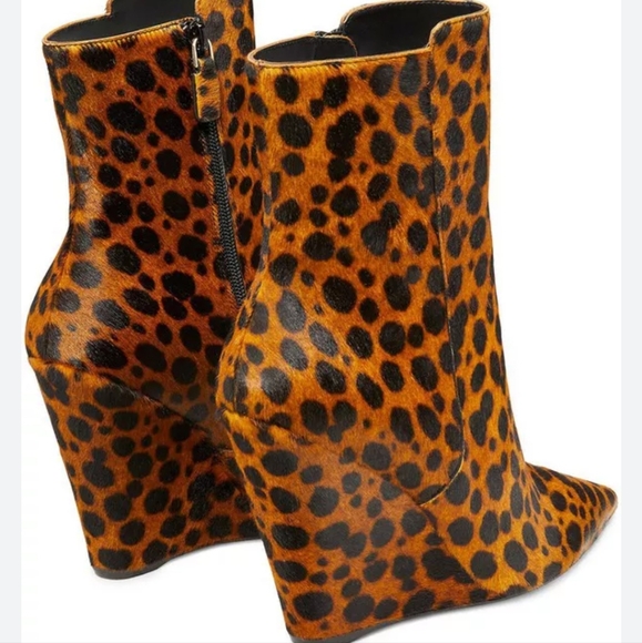 NEW ..STUART Weitzman Cheetah Calf Hair WEDGE 100 ZIP BOOTIE....Size 9 - Picture 3 of 8